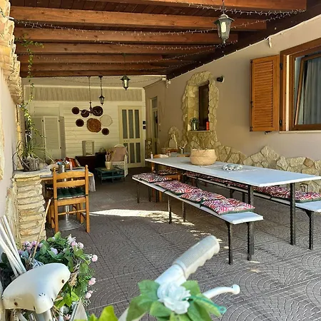 فندق مبيت وإفطار Mafi