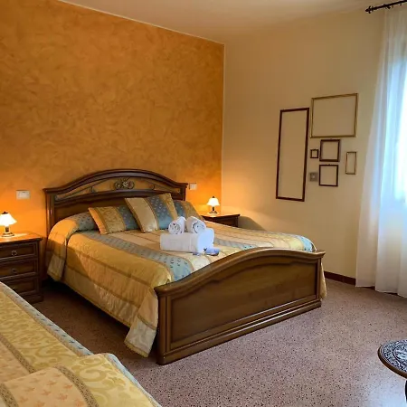 Mafi Bed & Breakfast 3*